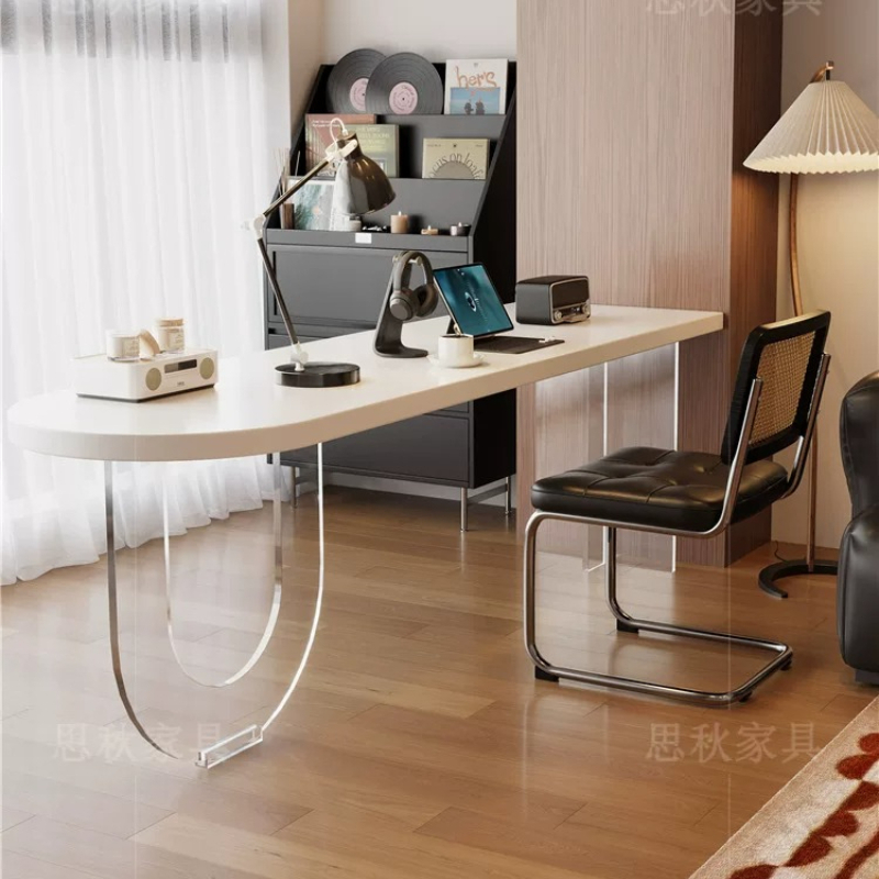 イタリアンスタイルの白い無垢材デスク北欧風クリエイティブオー - Bedroom Furniture のレビューと価格